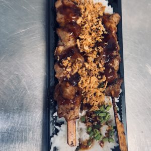 PLATEAU 08 -  Brochette Poulet (x2)